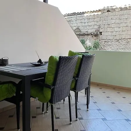 Anna Kavros Luxury Apartment *