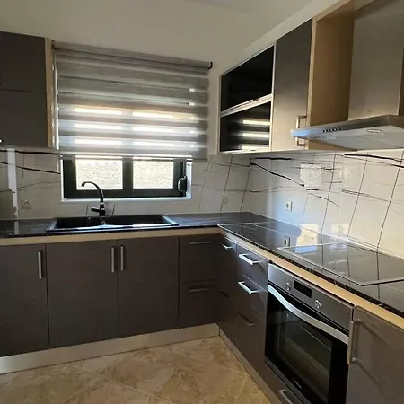 Anna Kavros Luxury Apartment *
